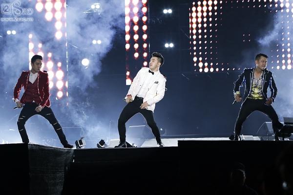 20 năm Làn Sóng Xanh: 1088 tái hợp - khán giả thưa thớt-4