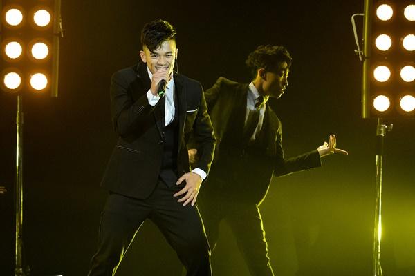 Trọng Hiếu biến câu hát viral Ò ó o của Chi Pu thành Ù ú u-1