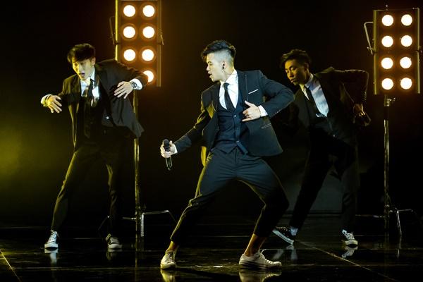 Trọng Hiếu biến câu hát viral Ò ó o của Chi Pu thành Ù ú u-3