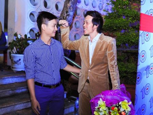 Tiết lộ sở hữu món thời trang 2.000 đồng, hoa hậu HHen Niê đứng top 1 CHUYỆN HOT NHẤT TUẦN-5