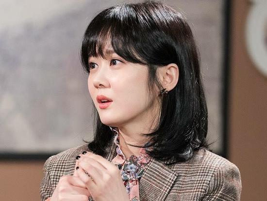 Sao Hàn 13/1: 'Mỹ nhân không tuổi' Jang Nara hé lộ U40 vẫn độc thân