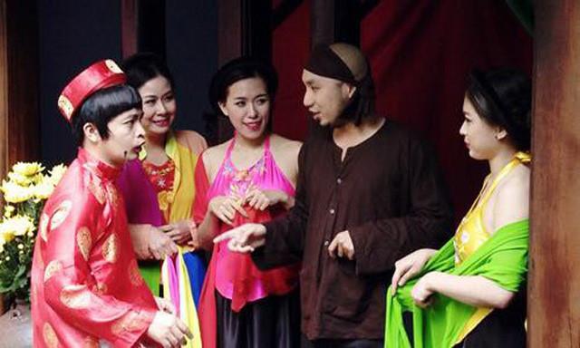 Hot girl đóng cảnh nóng hài Tết: Gia đình không ủng hộ, cát-xê bèo bọt-3