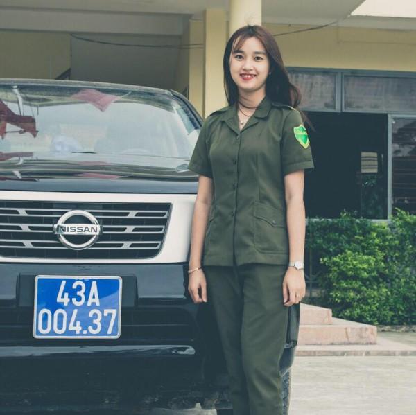 Nữ công an viên phút chốc nổi tiếng bởi nụ cười tỏa nắng-2