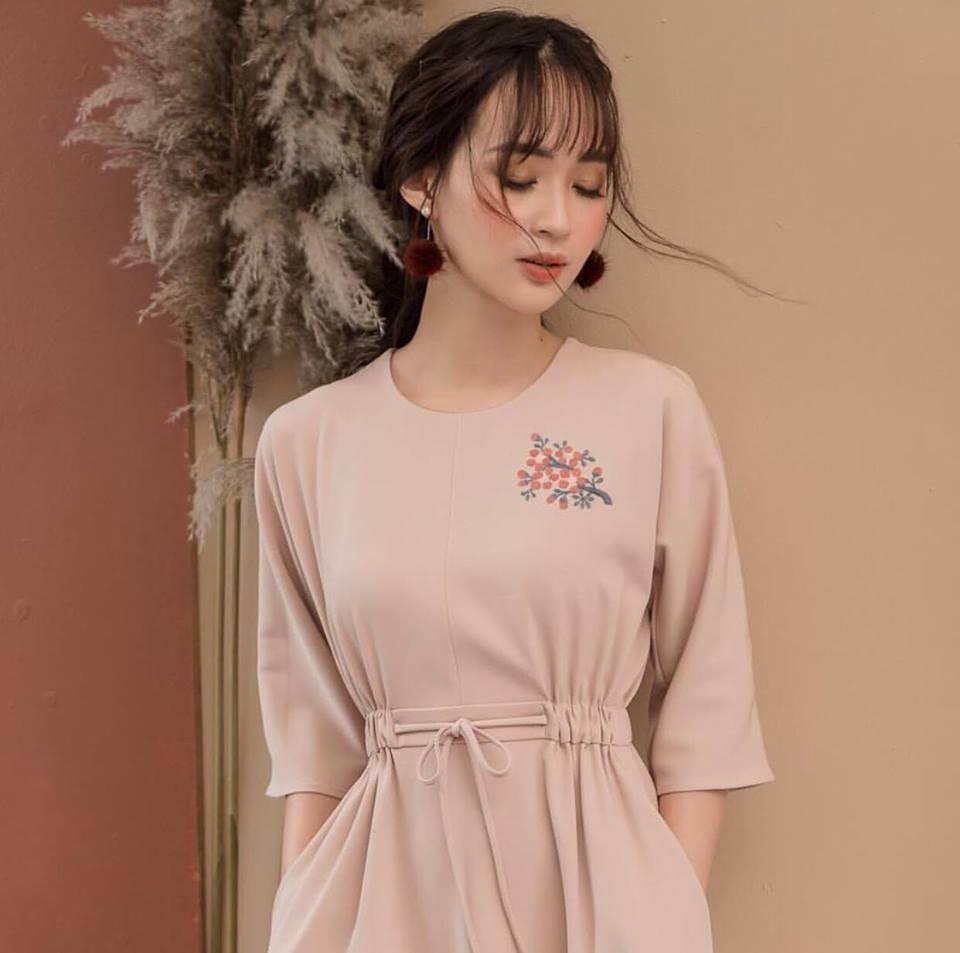 Gia đình hoa dâm bụt ấn tượng nhất tuần qua khi diện street style đẹp đều-8