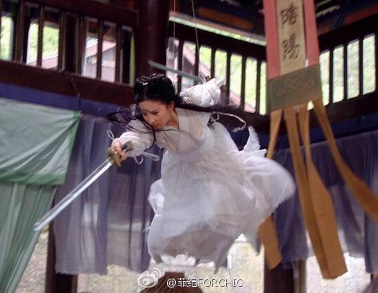 Chết cười với những hạt sạn xuyên không về thời xưa trong phim cổ trang Hoa ngữ-7