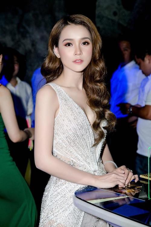 Đây chính là những hot girl ‘âm thầm’ sở hữu tài sản bạc tỷ đáng ngưỡng mộ-12