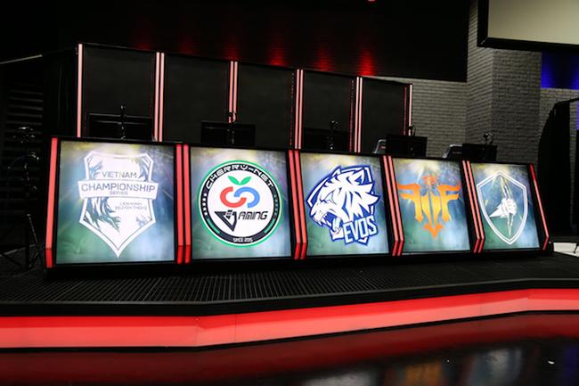 Cận cảnh phòng game siêu hoành tráng cho giải Liên Minh Huyền Thoại 2018-1