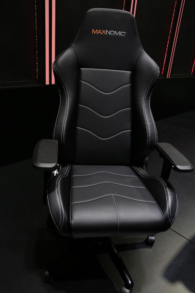 Cận cảnh phòng game siêu hoành tráng cho giải Liên Minh Huyền Thoại 2018-6