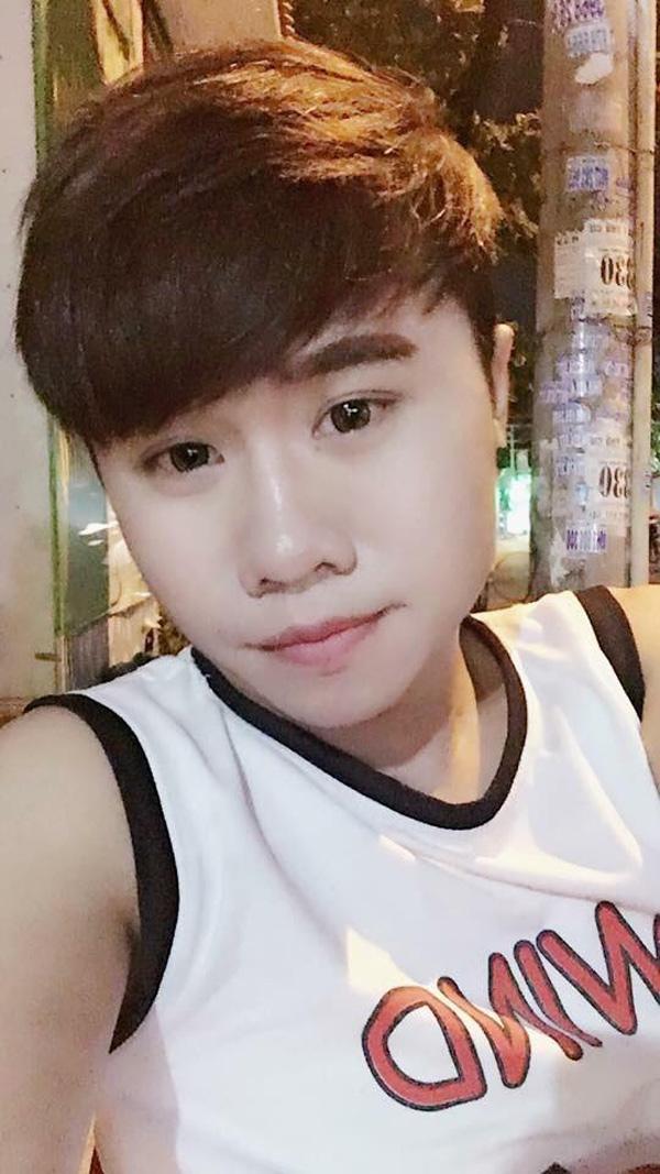 Cuộc sống chuyển giới: Ngày uống 4 viên tránh thai, sinh hoạt như con gái-1