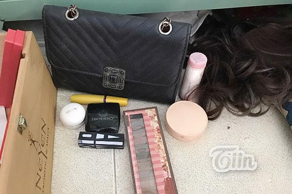 Cuộc sống chuyển giới: Ngày uống 4 viên tránh thai, sinh hoạt như con gái-7