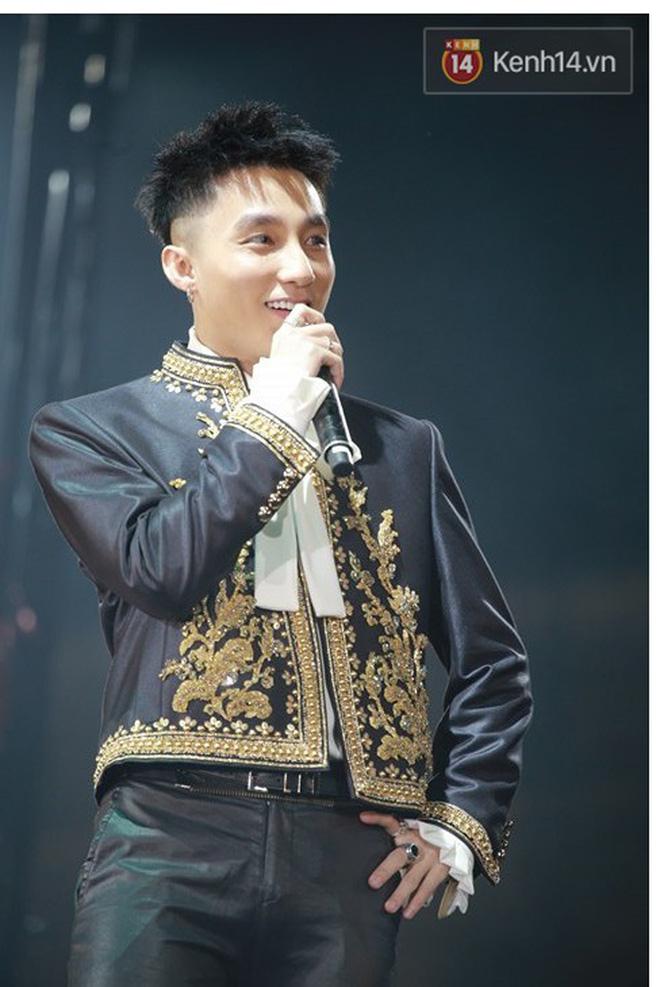 Sơn Tùng lại bạo gan đụng ý tưởng với chiếc jacket trị giá đến 1,4 tỷ đồng của G-Dragon-2