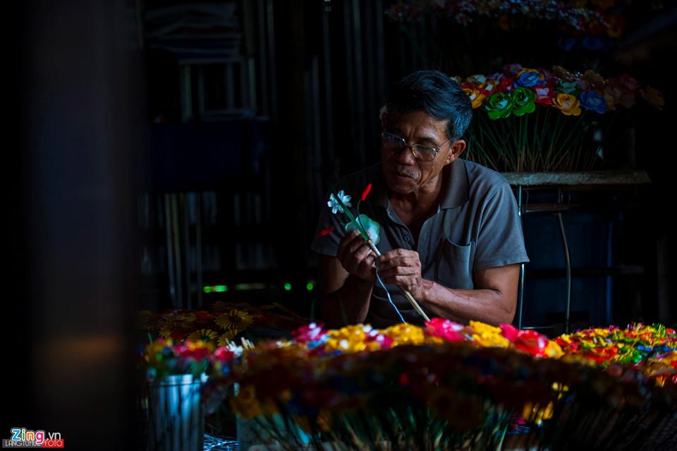 Làng hoa giấy 400 tuổi ở Huế đón Tết-5