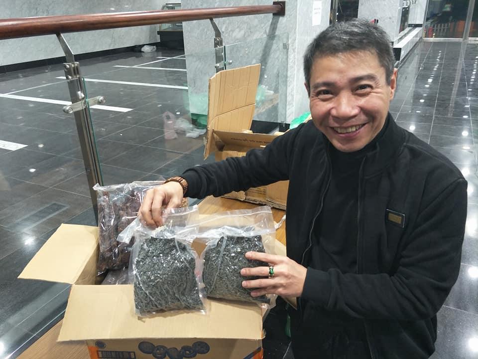 Clip: Cận cảnh bữa ăn vội sau hậu trường tập luyện vất vả của các Táo-1