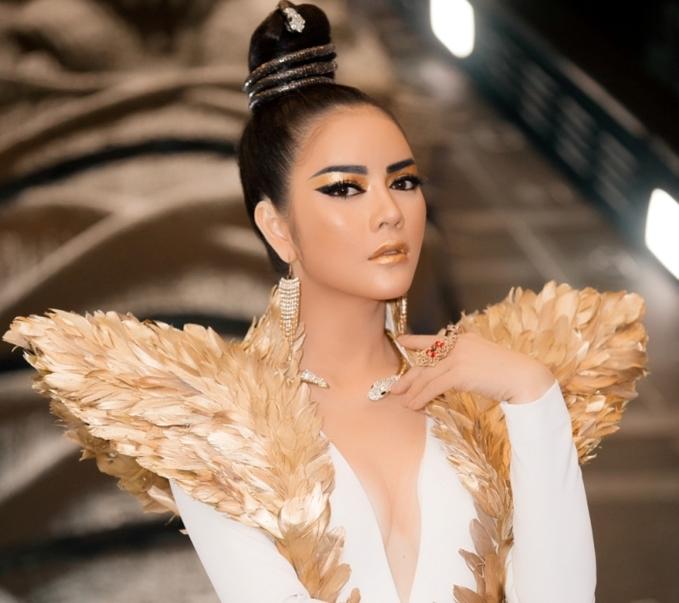 Mỹ nhân Việt lên thảm đỏ là cứ phải cosplay theo phong cách nữ thần, bà hoàng-6