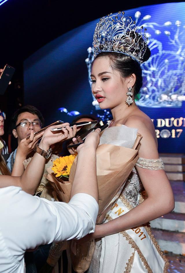 2 tháng đăng quang đầy sóng gió của Hoa hậu Đại Dương Ngân Anh: hết bị soi thẩm mỹ lại bị chê mặc xấu-2