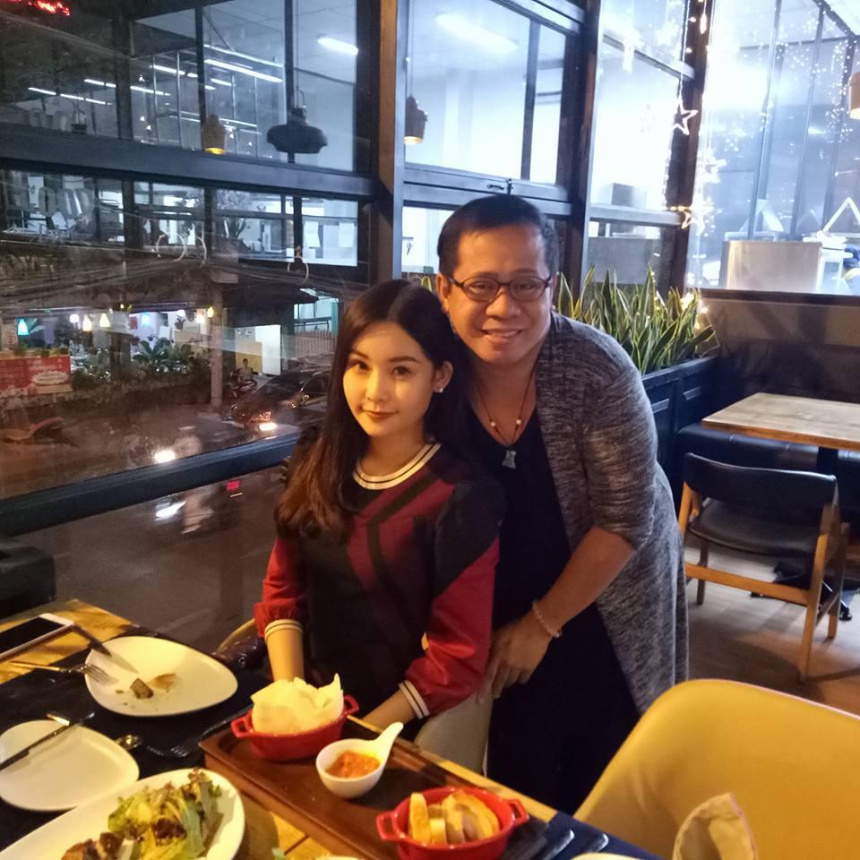 Hồi phục sau cú shock yêu cầu tước vương miện, Hoa hậu Lê Âu Ngân Anh đón sinh nhật trưởng thành-4