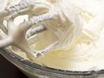 Cách làm kem phủ bánh đơn giản không cần kem tươi