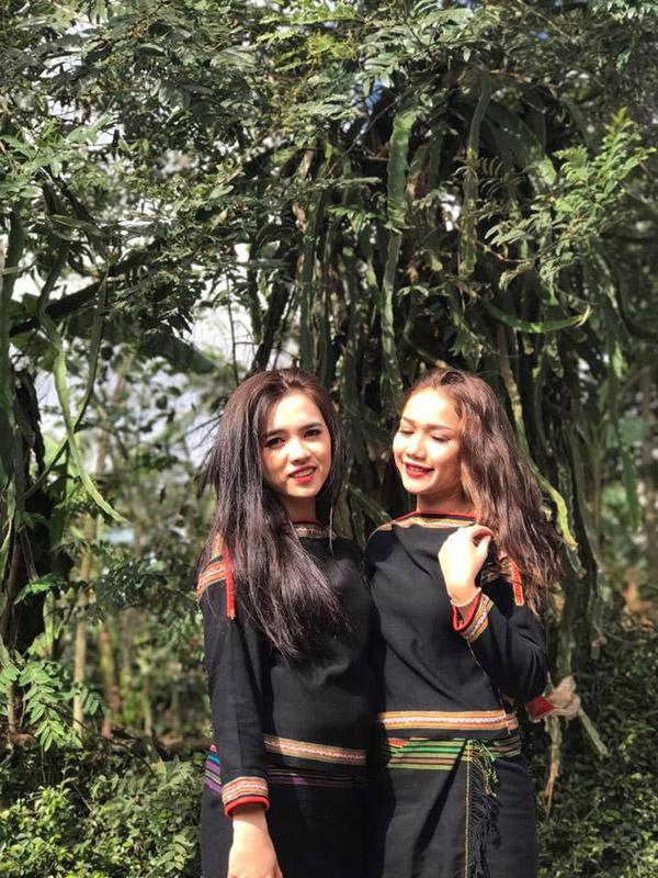 Xuất hiện thêm hình ảnh cô dâu và nhóm thiếu nữ Ê Đê quẩy tưng bừng trong đám cưới-3