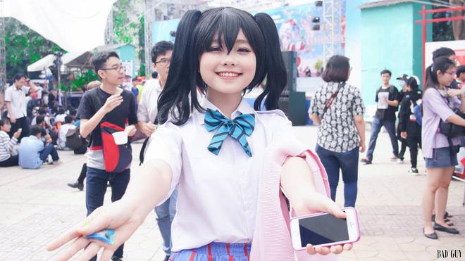 Nổi tiếng vì bộ ảnh quá nhạt, cô gái 16 tuổi bị tấn công điên đảo trên trang cá nhân-10