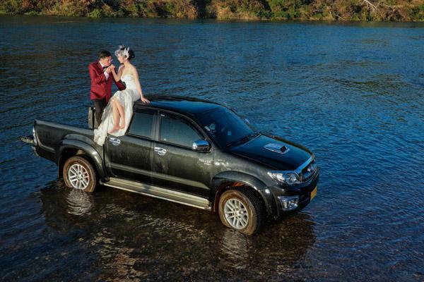 Say rượu, điện thoại cầu hôn: Em có chịu làm vợ anh không, chàng trai nhận cái kết không ngờ-8