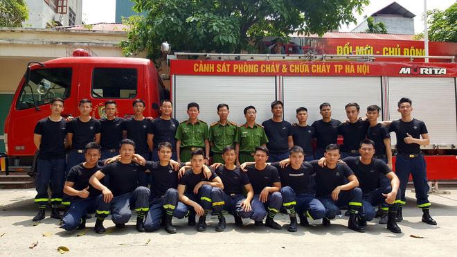 Chàng cảnh sát cứu hỏa bắn rap cực đỉnh khiến dân mạng truy lùng danh tính-1