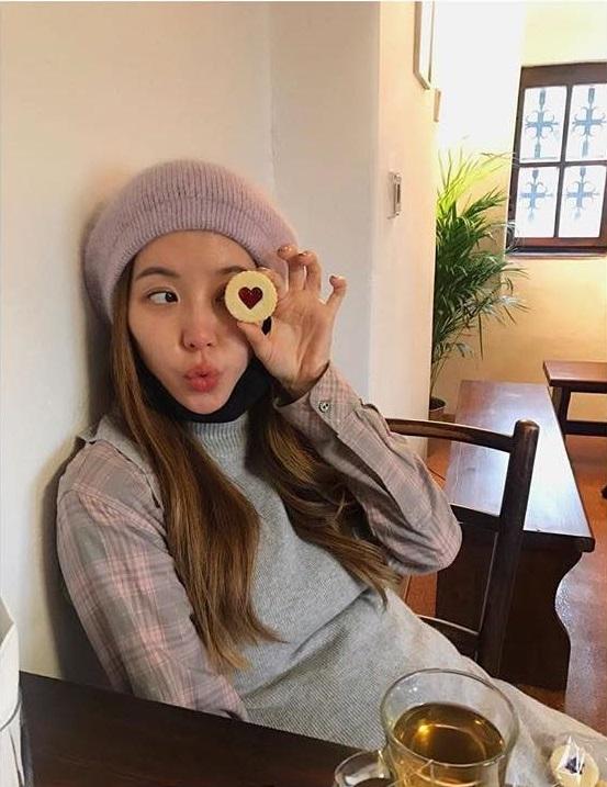 Sao Hàn 17/1: Mỹ nam Cô nàng đẹp trai bị tẩy chay sau scandal được đãi ngộ học tiến sĩ-5