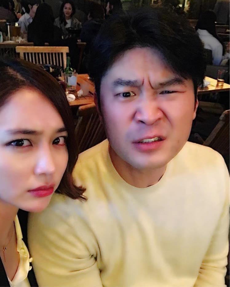 Sao Hàn 17/1: Mỹ nam Cô nàng đẹp trai bị tẩy chay sau scandal được đãi ngộ học tiến sĩ-6