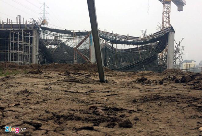 Công an điều tra vụ sập giàn giáo làm 3 người chết-1