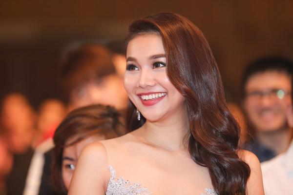 Đã sai lại còn cố cãi, Trường Giang bị siêu mẫu Thanh Hằng chặt chém ngay trên sân khấu lớn-4