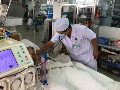 Bé gái 8 tháng tuổi lên cơn co giật, hôn mê sâu sau khi tiêm thuốc tại bệnh viện-4