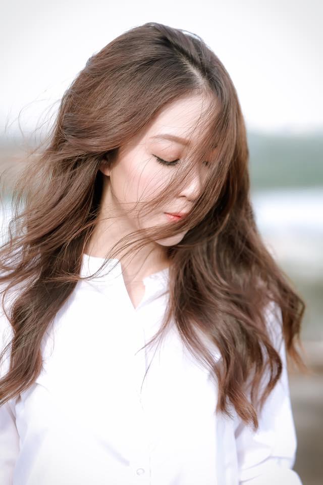 Hot girl Hải Phòng khiến triệu người rơi nước mắt khi hát về nỗi lòng của những người xa quê-1