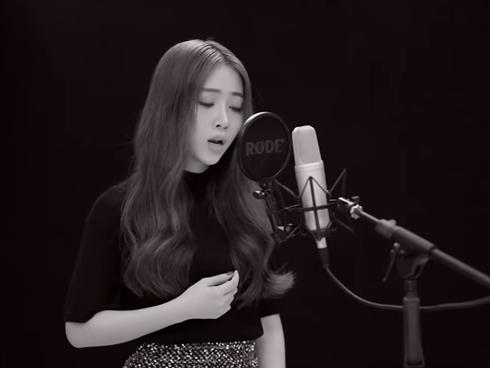 Ứng xử bất ngờ của Huyền Baby khi bị chê ăn mặc như trọc phú-4