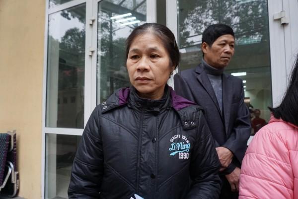 Bé gái 8 tháng tuổi lên cơn co giật, hôn mê sâu sau khi tiêm thuốc tại bệnh viện-3