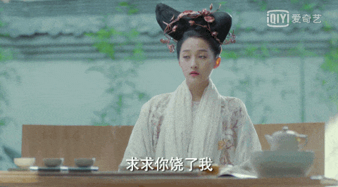 Kiều nữ Hoa ngữ mất điểm vì tóc máy khâu và bánh sừng bò-4