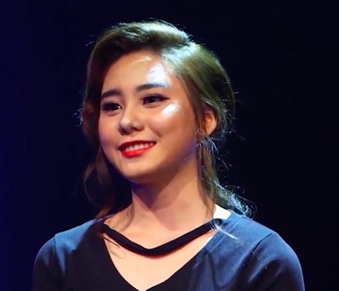 Cận cảnh cô gái xinh đẹp khiến thanh niên loại mình phải nuối tiếc chọn lại ngay lập tức-2