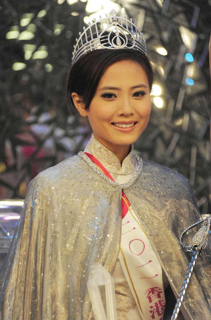 Đóng trùng vai với Lê Tư và Xa Thi Mạn, Hoa hậu Hong Kong bị chê xách dép đàn chị-2