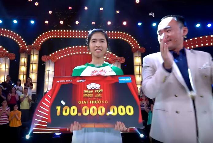 Rơi nước mắt trước gia cảnh khó khăn của cô gái đạt 100 triệu trong ‘Thách thức danh hài’-1