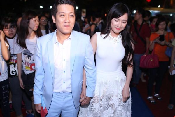 Những lần mặc đồ đôi đốn tim fan của trai tài gái sắc Nhã Phương - Trường Giang-1