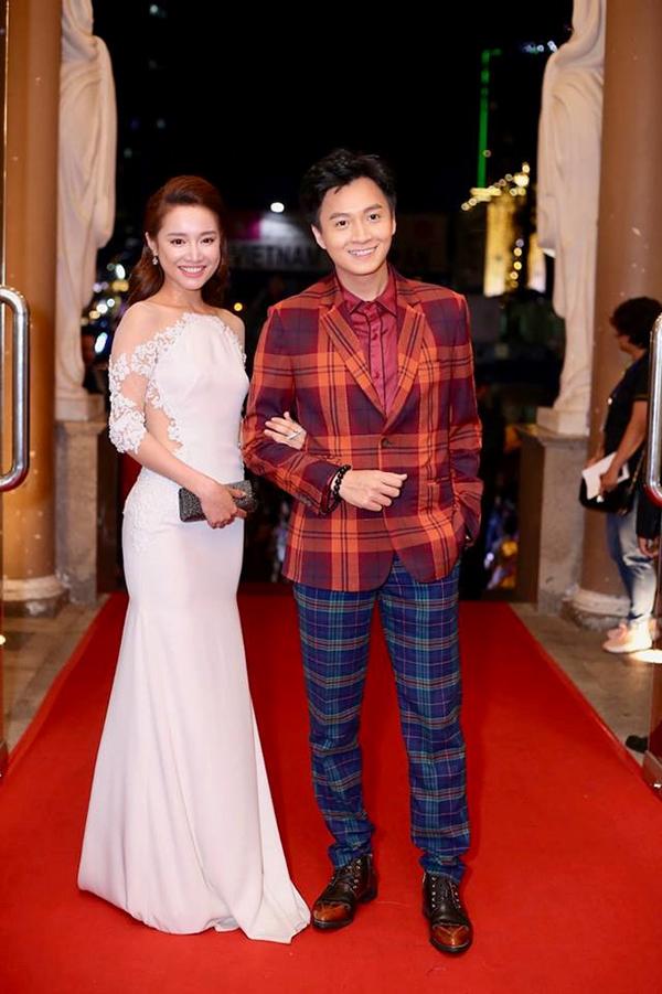 Nghi vấn Trường Giang - Nhã Phương cãi nhau kịch liệt sau màn cầu hôn trên sóng truyền hình-5