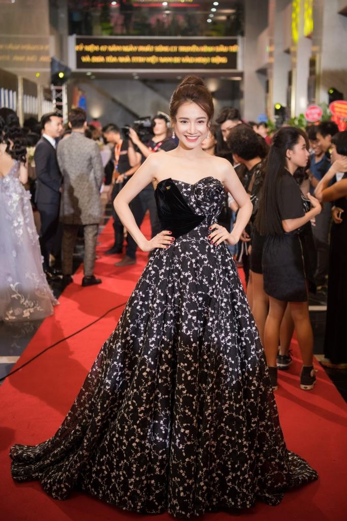 Phong cách thảm đỏ như công chúa mà Nhã Phương vô cùng yêu thích-6
