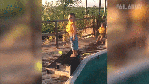 Những pha tai nạn xấu hổ muốn độn thổ-1