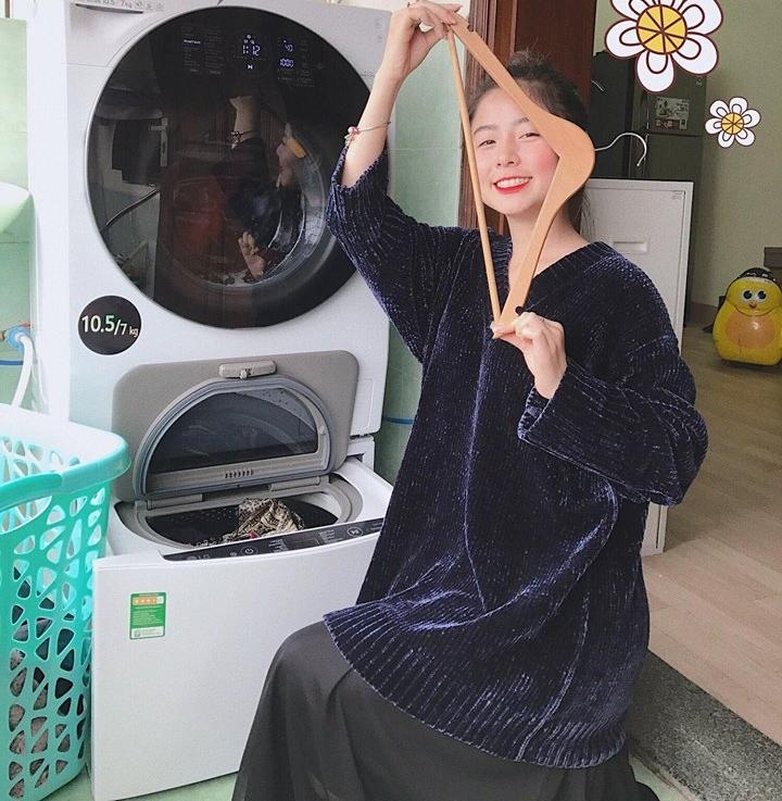 Hot girl - hot boy Việt: Tú Linh nói Lễ trao giải Mai Vàng như show diễn hài-5