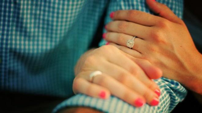 Phụ nữ nếu chưa kết hôn thì đừng tùy tiện gọi đàn ông là chồng-1