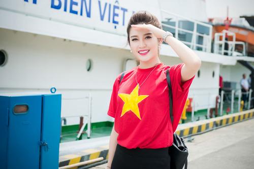 Huyền My cùng dàn sao Việt tưng bừng ăn mừng chiến thắng của U23 Việt Nam-2