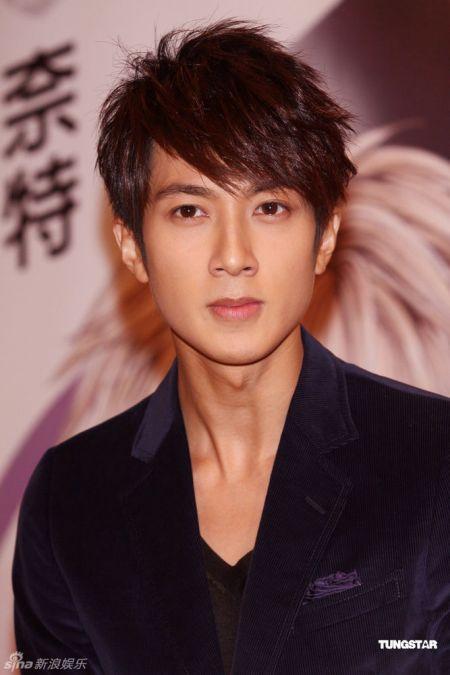 Ngô Tôn tức tưởi vì bị đạo diễn bắt ngồi lên đùi bạn diễn nữ-1