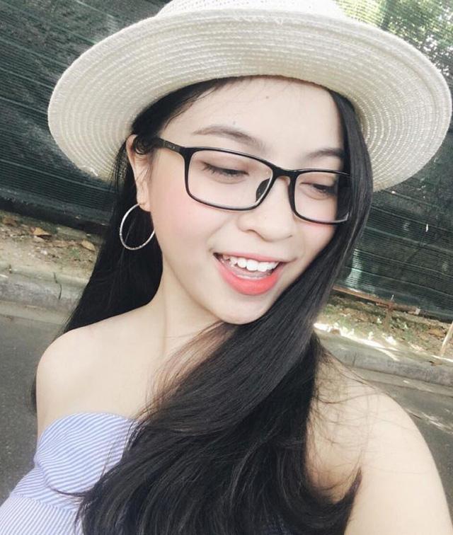 Loạt ảnh bạn gái quá xinh đẹp của ngôi sao sáng chói U23 Việt Nam-7