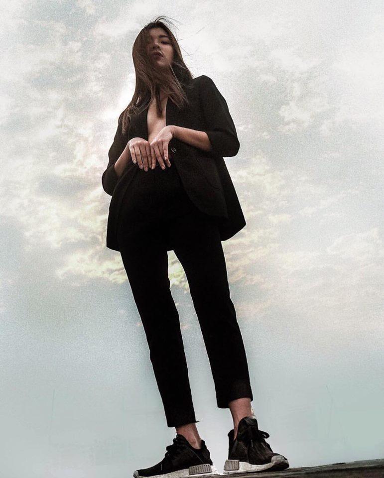 Đồng Ánh Quỳnh - Khánh Linh The Face đứng đầu street style đẹp tuần qua nhờ suit không nội y-1