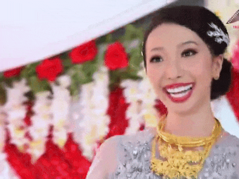 Hot girl - hot boy Việt: Tú Linh bày tỏ quan điểm khi báo chí tung hô U23 Việt Nam quá đà-11