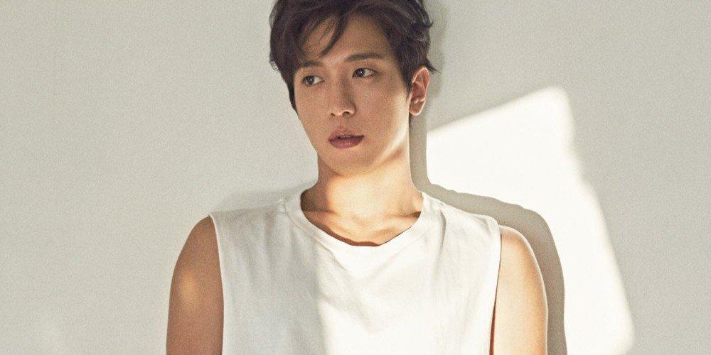 Sao Hàn 22/1: Mây họa ánh trăng Kim Yoo Jung ngày càng xinh đẹp quyến rũ-6