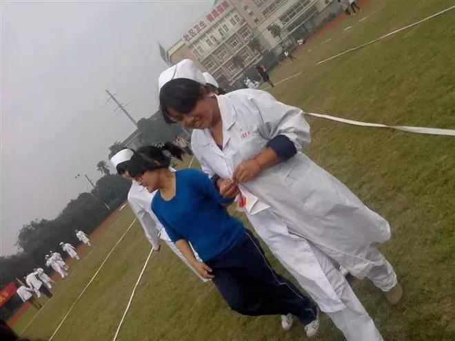 Nữ y tá với cân nặng gần 1 tạ và màn lột xác ấn tượng khiến hội anh em trụy tim-1